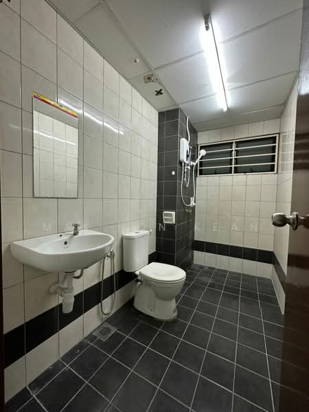 Kondominium untuk Disewa di Indah Alam (Subang Andaman) - Mak Hon Kean - Bathroom - PropertyGuru.com.my