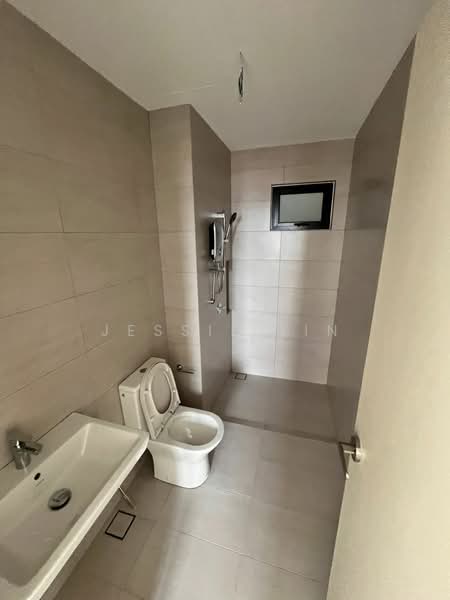 Service Residence for Sale at Residensi Ava @ Kiara Bay - Jessie Lin - Bathroom - PropertyGuru.com.my