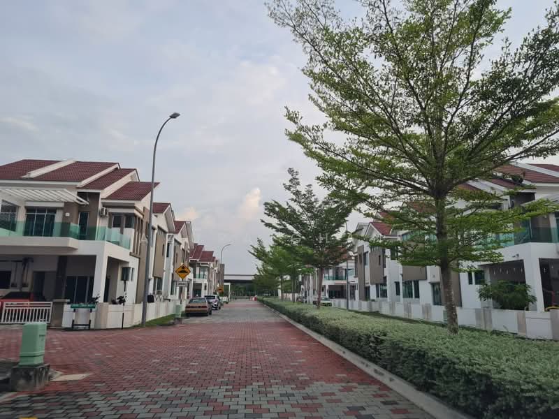 3-storey Terraced House for Sale in Simpang Ampat (Penang) - Azura Ghani - Exterior - PropertyGuru.com.my