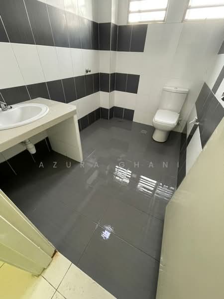 3-storey Terraced House for Sale in Simpang Ampat (Penang) - Azura Ghani - Bathroom - PropertyGuru.com.my