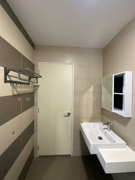 Kondominium untuk Disewa di Kuchai Sentral - Amber Cheong - Bathroom - PropertyGuru.com.my