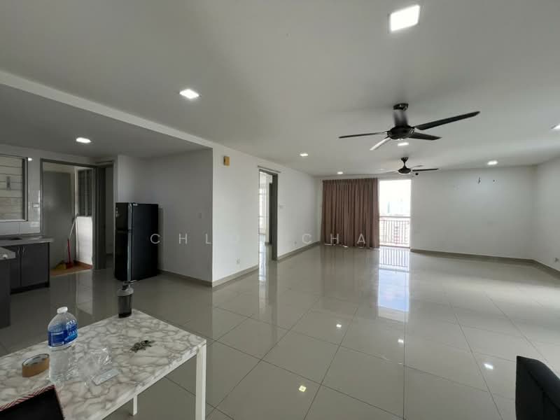 Kondominium untuk Dijual di Suasana Lumayan - Chloe Chan - Living Room - PropertyGuru.com.my