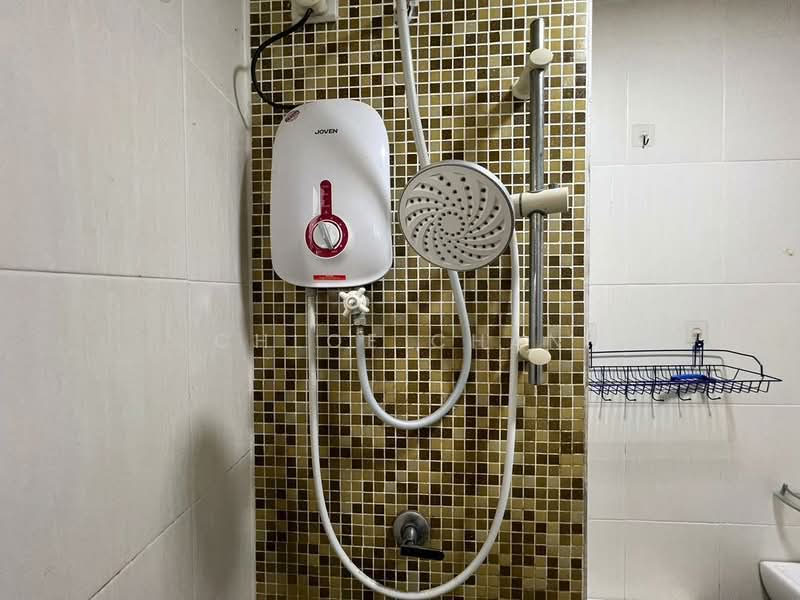 Kondominium untuk Dijual di Suasana Lumayan - Chloe Chan - Bathroom - PropertyGuru.com.my