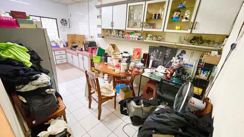 Terraced House for Sale in Taman Indah Perdana (Kepong) - Zawana BT Zaidi Ana - Kitchen - PropertyGuru.com.my