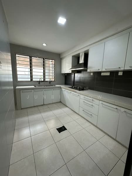 2.5-storey Terraced House for Sale in Taman Puchong Hartamas (Puchong) - Junbin Low - Kitchen - PropertyGuru.com.my