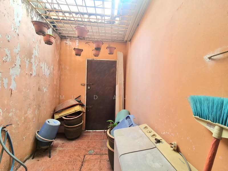 Terraced House for Sale in Taman Rakan (Kajang) - Muhd Ajwad - Yard - PropertyGuru.com.my