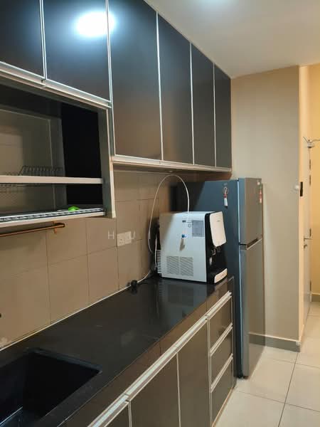 Servis Apartment untuk Disewa di SkyLake Residence - Hui Qi - Kitchen - PropertyGuru.com.my