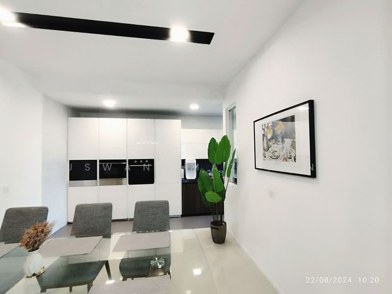 3-storey Terraced House for Rent in Tamansari (Rawang) - Uswani Mazuwan - Dining Room - PropertyGuru.com.my