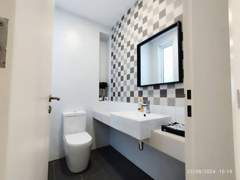 3-storey Terraced House for Rent in Tamansari (Rawang) - Uswani Mazuwan - Bathroom - PropertyGuru.com.my