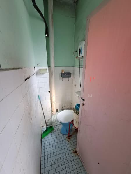Apartment for Sale at Taman Muda - Remy Lim - Bathroom - PropertyGuru.com.my