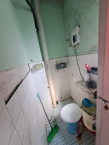 Apartment for Sale at Taman Muda - Remy Lim - Bathroom - PropertyGuru.com.my