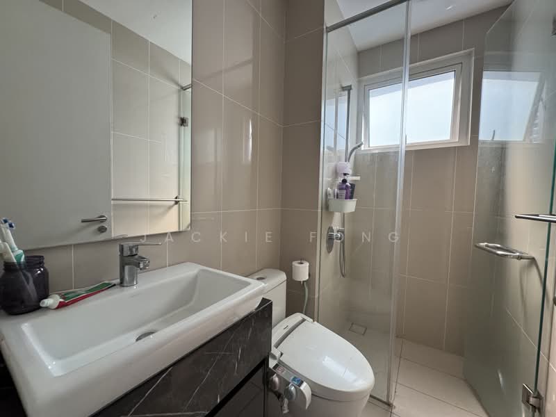 Kondominium untuk Disewa di Pavilion Hilltop - Jackie Fong - Bathroom - PropertyGuru.com.my