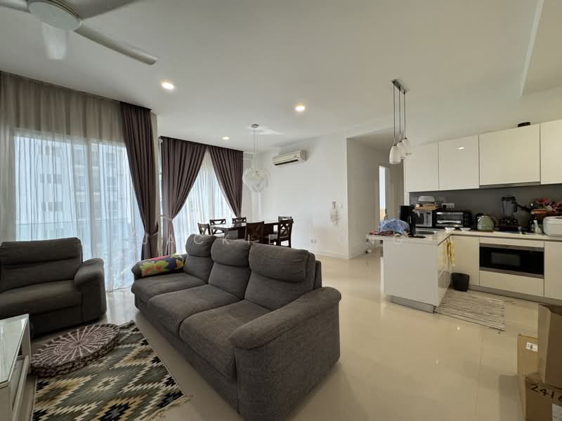Kondominium untuk Disewa di Pavilion Hilltop - Jackie Fong - Living Room - PropertyGuru.com.my