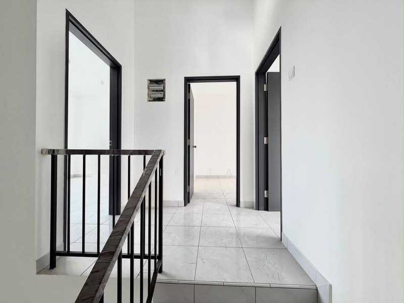 Rumah Teres 2 Tingkat untuk Dijual di Taman Austin Duta (Tebrau) - Yik Tat - PropertyGuru.com.my