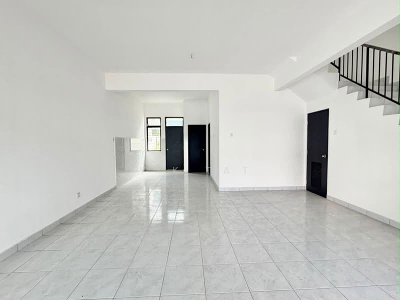 Rumah Teres 2 Tingkat untuk Dijual di Taman Austin Duta (Tebrau) - Yik Tat - PropertyGuru.com.my