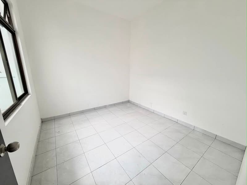 Rumah Teres 2 Tingkat untuk Dijual di Taman Austin Duta (Tebrau) - Yik Tat - PropertyGuru.com.my