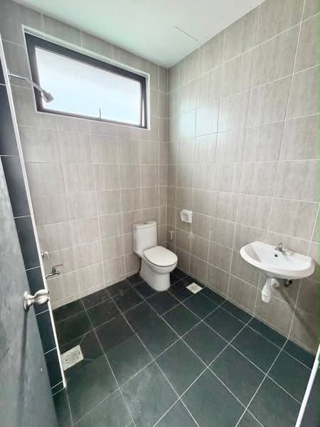 Rumah Teres 2 Tingkat untuk Dijual di Taman Austin Duta (Tebrau) - Yik Tat - PropertyGuru.com.my