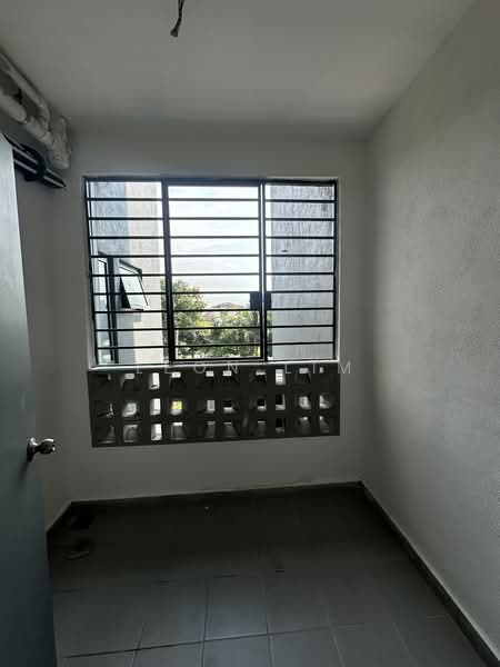Service Residence for Sale at E'Island Lake Haven - Leon Lim - PropertyGuru.com.my