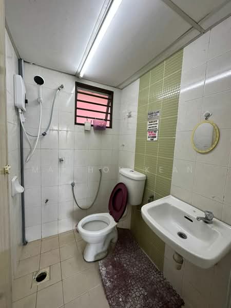 Pangsapuri untuk Disewa di Alam Prima - Mak Hon Kean - Bathroom - PropertyGuru.com.my