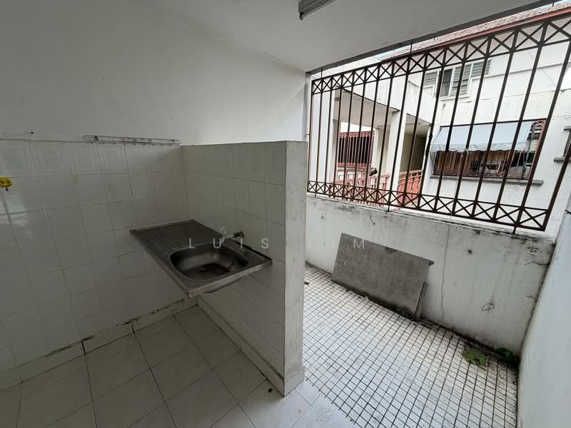 Pangsapuri untuk Dijual di Mon Glori - Luis Lim - Exterior - PropertyGuru.com.my