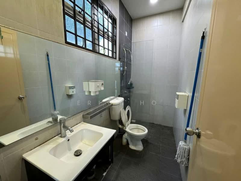Rumah Teres 2 Tingkat untuk Dijual di Johor Bahru (Johor) - Erica Ho - Bathroom - PropertyGuru.com.my