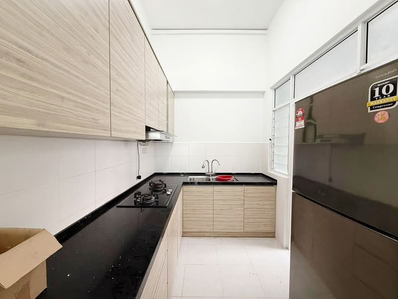 Kondominium untuk Dijual di Summer Place - Allen Yeoh - Kitchen - PropertyGuru.com.my