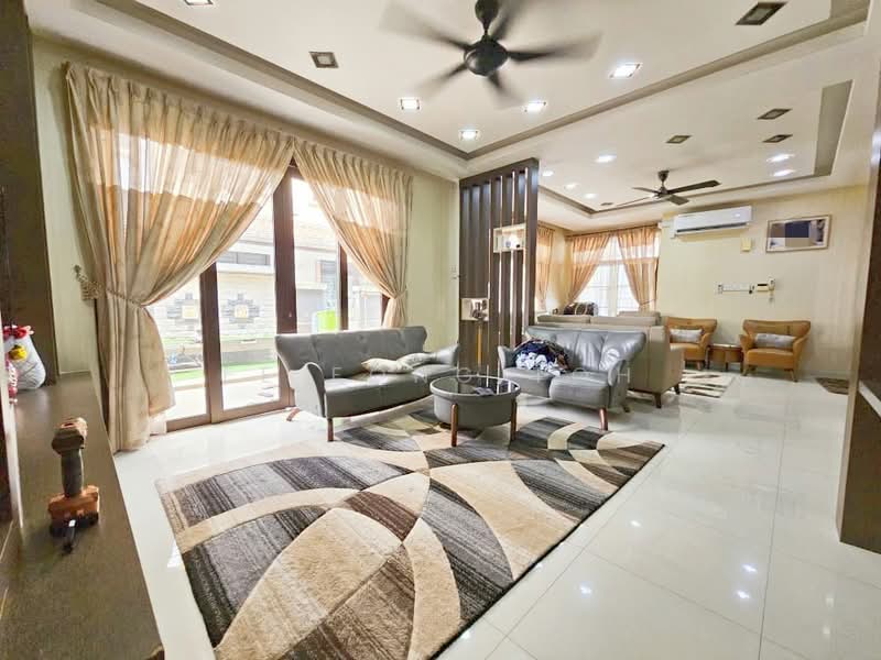 Semi-Detached House for Sale in Taman Setia Indah (Tebrau) - Ee Fong Toh - Living Room - PropertyGuru.com.my