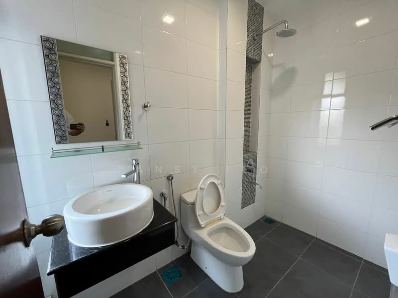 Semi-Detached House for Rent in Iskandar Puteri (Nusajaya) (Johor) - Pansy Teo - Bathroom - PropertyGuru.com.my