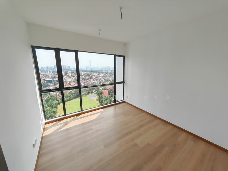 Service Residence for Sale at Kensho Residence - Vincent Chua - Master bedroom - PropertyGuru.com.my
