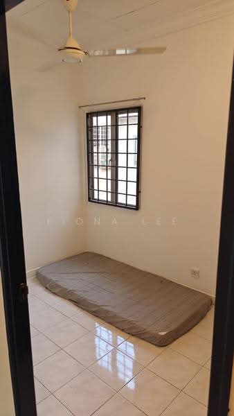 Pangsapuri untuk Disewa di SD Tiara Apartment - Fiona Lee - Bedroom - PropertyGuru.com.my