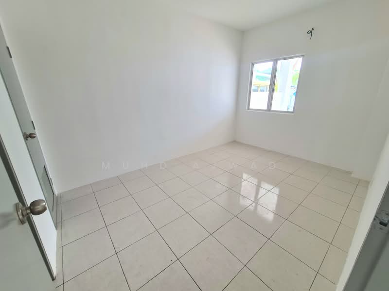 Rumah Teres untuk Dijual di Sepang (Selangor) - Muhd Ajwad - Masterbed - PropertyGuru.com.my