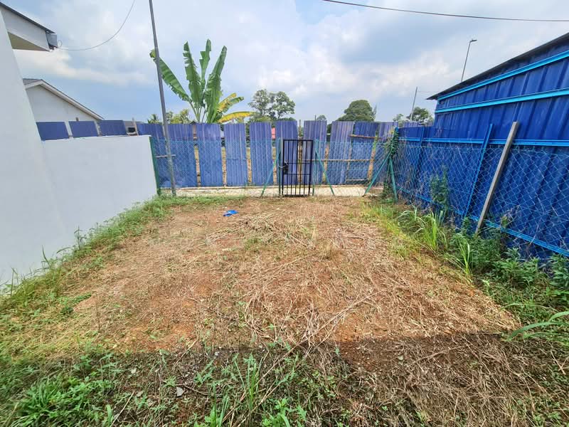 Rumah Teres untuk Dijual di Sepang (Selangor) - Muhd Ajwad - Backyard - PropertyGuru.com.my