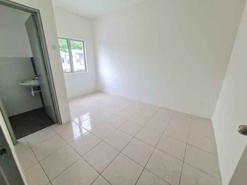 Rumah Teres untuk Dijual di Sepang (Selangor) - Muhd Ajwad - Bedroom - PropertyGuru.com.my