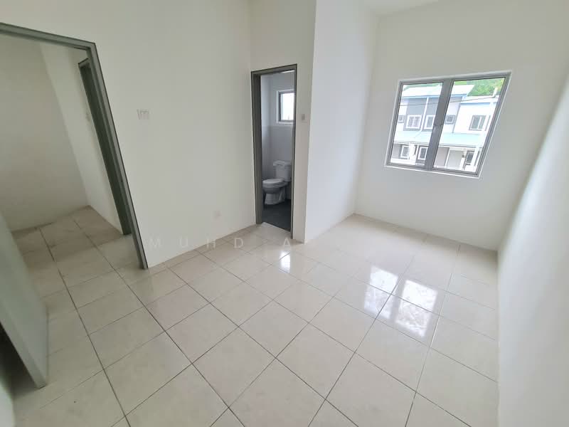 Rumah Teres untuk Dijual di Sepang (Selangor) - Muhd Ajwad - Bedroom - PropertyGuru.com.my