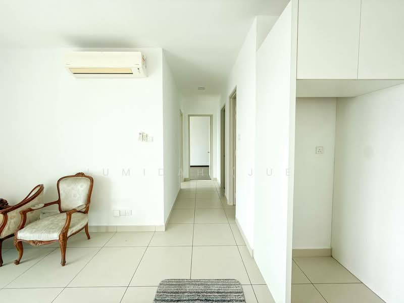 Kondominium untuk Dijual di Cristal Serin Residence - JUMIDAH (JUE) - Corridor - PropertyGuru.com.my