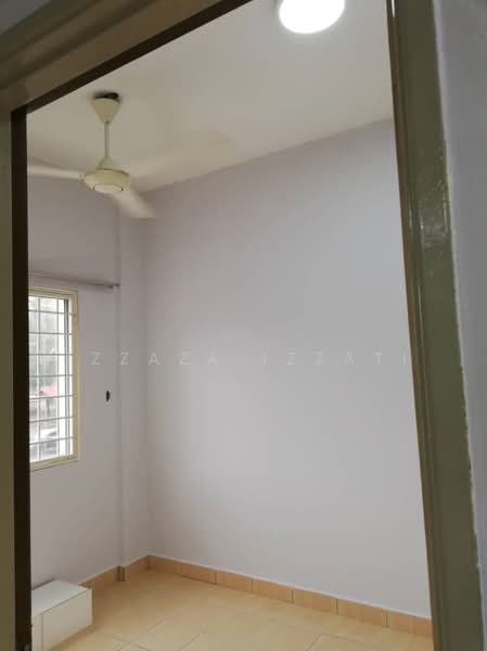 Apartment for Rent at Pangsapuri Delima - Izzaza Izzati - Interior - PropertyGuru.com.my