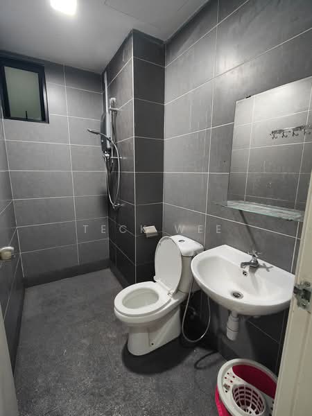 Service Residence for Sale at One Maxim - Teck Wee - Bathroom - PropertyGuru.com.my