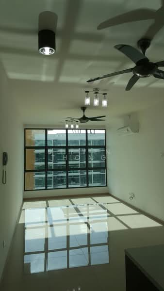 Servis Apartment untuk Disewa di Vista Alam Serviced Apartment - Steven Thong - Living Room - PropertyGuru.com.my