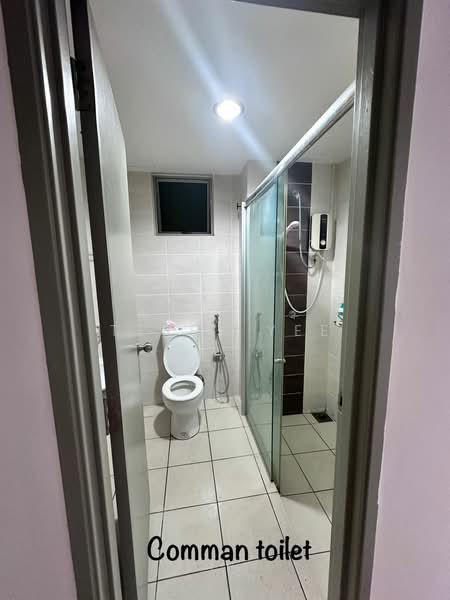 Servis Apartment untuk Dijual di One South - Terry Yee - Bathroom - PropertyGuru.com.my