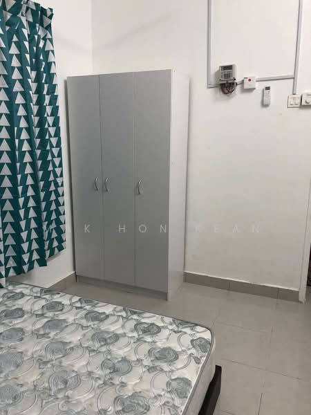 Pangsapuri untuk Disewa di Kemuning Aman - Mak Hon Kean - Bedroom - PropertyGuru.com.my