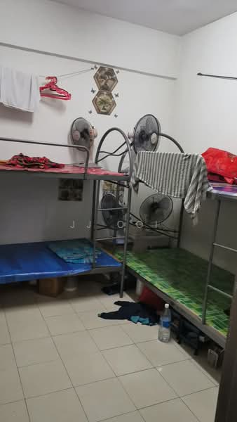 Pangsapuri untuk Dijual di Pangsapuri Villamas - JJ Ooi - Bedroom - PropertyGuru.com.my
