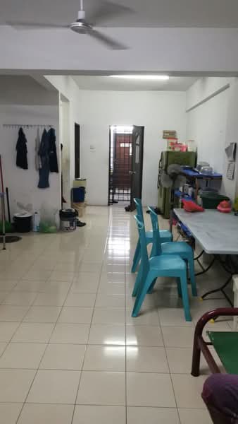 Pangsapuri untuk Dijual di Pangsapuri Villamas - JJ Ooi - Living Room - PropertyGuru.com.my