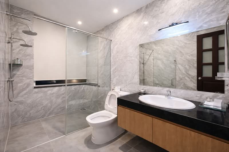 Hotel / Resort for Sale in Bukit Bintang (KL City Centre) - Seamus Kor - Bathroom - PropertyGuru.com.my