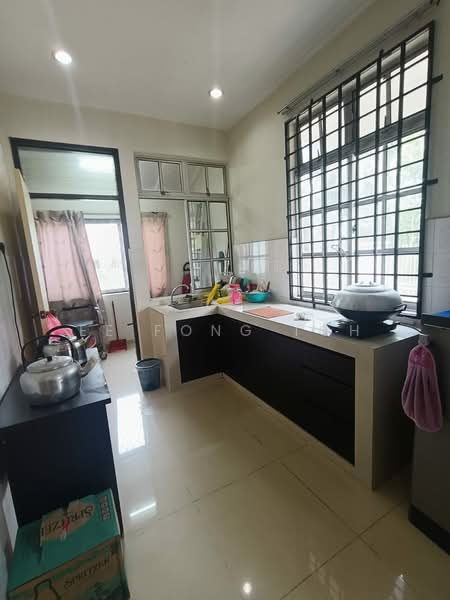 1-storey Terraced House for Sale in Taman Perling (Perling) - Ee Fong Toh - Kitchen - PropertyGuru.com.my