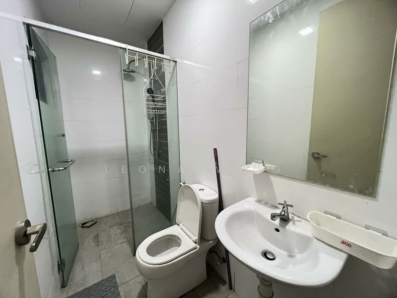 Servis Apartment untuk Disewa di D'Aman Residences @ Puchong - Leona Wong - Bathroom - PropertyGuru.com.my