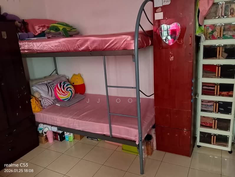Pangsapuri untuk Dijual di Pangsapuri Villamas - JJ Ooi - Bedroom - PropertyGuru.com.my