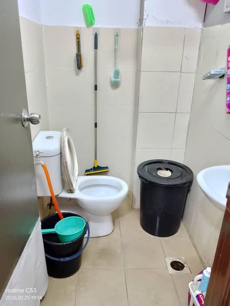 Pangsapuri untuk Dijual di Pangsapuri Villamas - JJ Ooi - Bathroom - PropertyGuru.com.my
