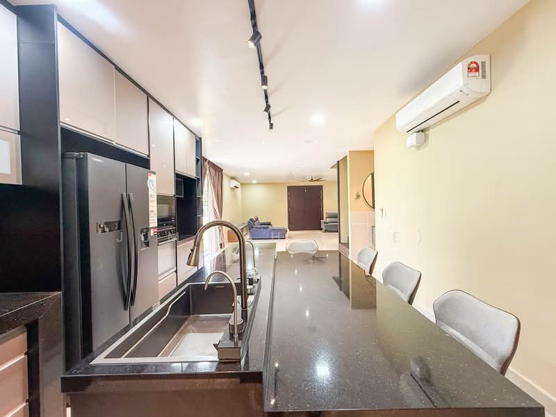 2.5-storey Terraced House for Sale in Seksyen 16 (Shah Alam) - JUMIDAH (JUE) - Kitchen - PropertyGuru.com.my