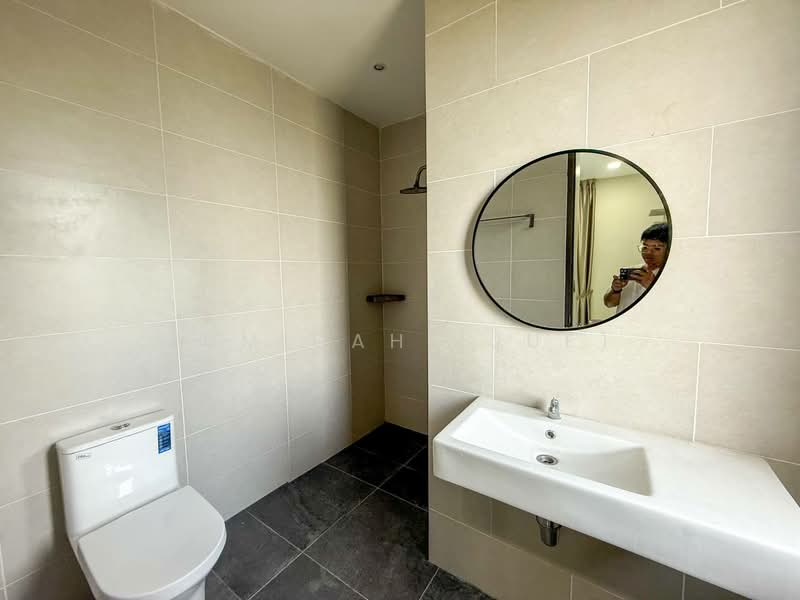 2.5-storey Terraced House for Sale in Seksyen 16 (Shah Alam) - JUMIDAH (JUE) - Bathroom - PropertyGuru.com.my