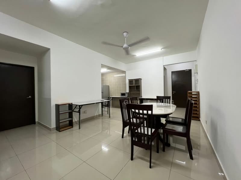 Servis Apartment untuk Dijual di Service Residence @ Landmark Residence 1 - Edwin Cheng - Dining Room - PropertyGuru.com.my